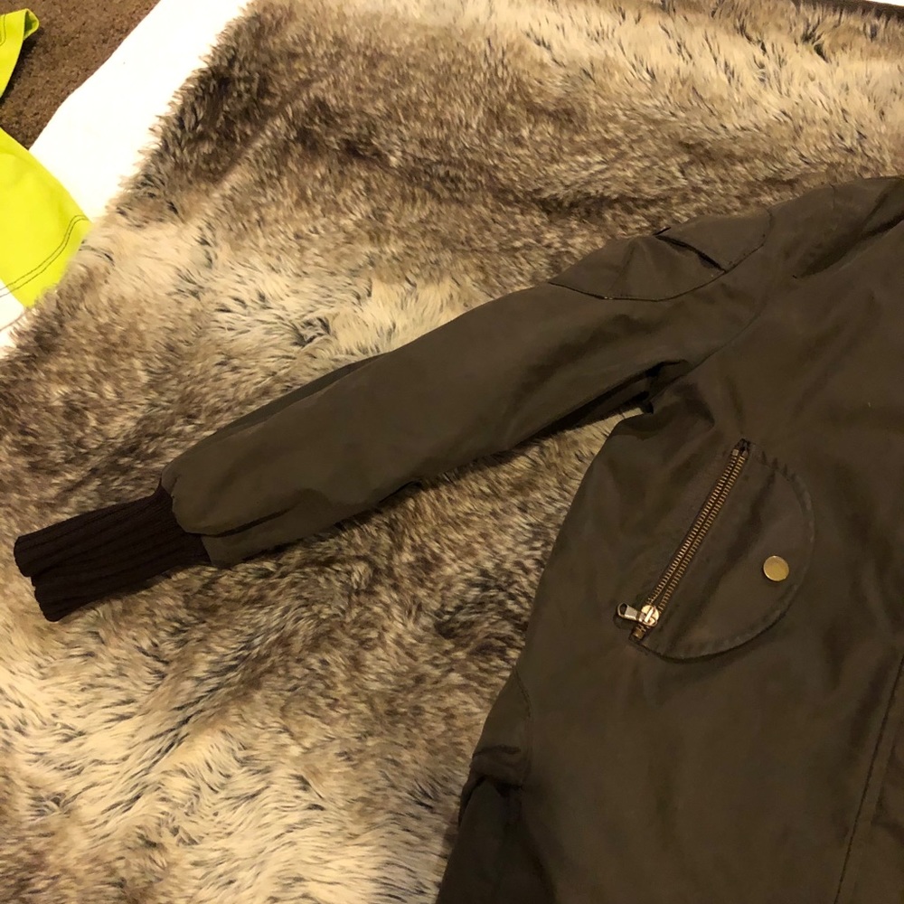 Women’s jacket - Picture 7 of 8